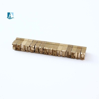 Acessórios da máquina de estampagem a quente Letras de latão 40 * 40mm para embalagens elegantes e luxuosas